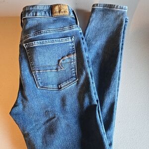 American Eagle Super Super Stretch X Hi Rise Jegging Women's Size 6 Distressed